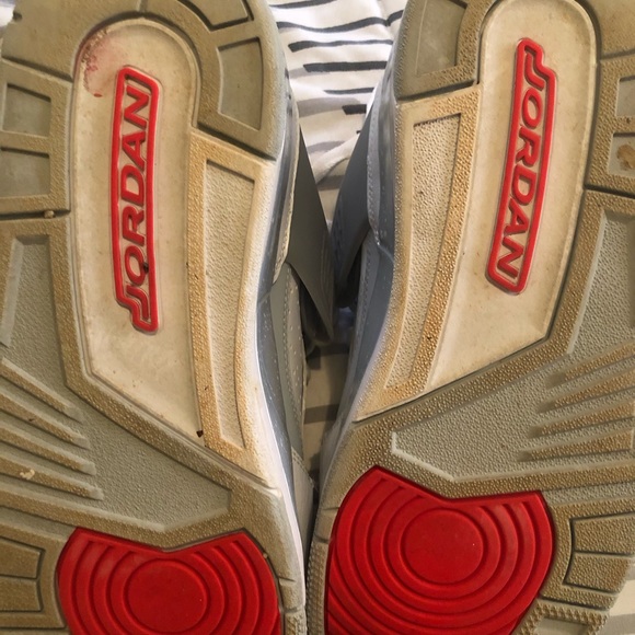 Jordan’s - Picture 3 of 6